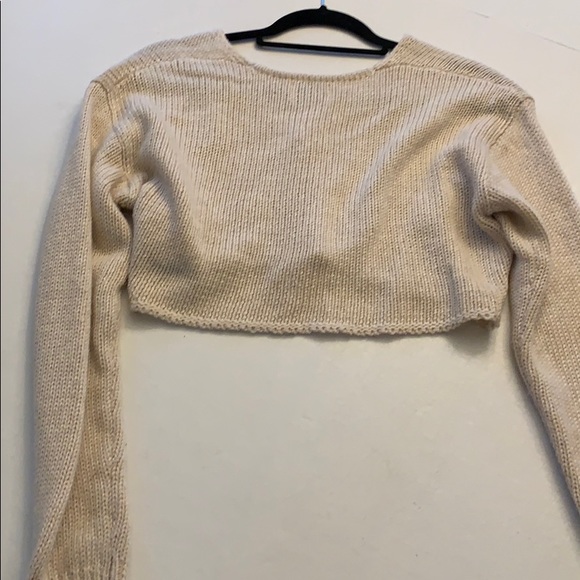 Skylar + Madison cropped sweater - Picture 4 of 4